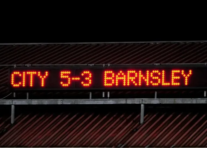 Framed Print : Bristol City vs Barnsley: Final Score - Championship Clash at Ashton Gate, 23 / 03 / 2010 Framed Print : Bristol City vs Barnsley: Final Score - Championship Clash at Ashton Gate, 23 / 03 / 2010