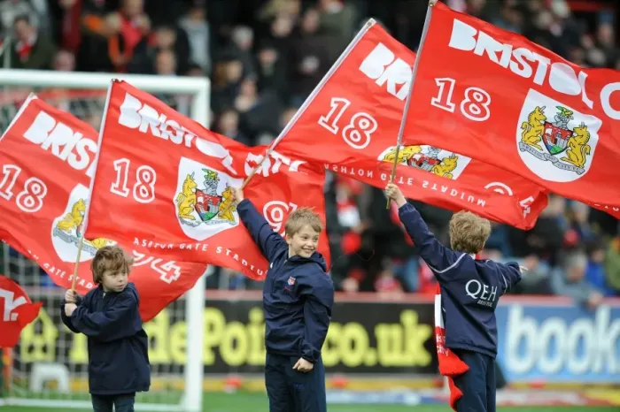 Framed Print : Bristol City vs Barnsley: Flag Bearers Clash at Ashton Gate, March 2015 Framed Print : Bristol City vs Barnsley: Flag Bearers Clash at Ashton Gate, March 2015