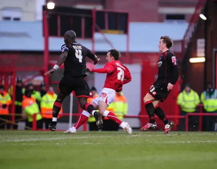 Framed Print : Bristol City vs Barnsley: A Football Rivalry - Season 08-09 Framed Print : Bristol City vs Barnsley: A Football Rivalry - Season 08-09