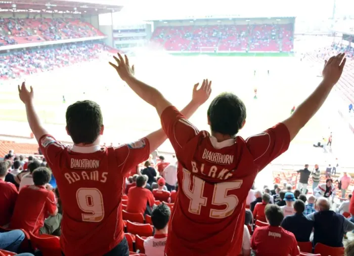 Framed Print : Bristol City vs. Barnsley: A Football Rivalry - Season 10-11 Framed Print : Bristol City vs. Barnsley: A Football Rivalry - Season 10-11