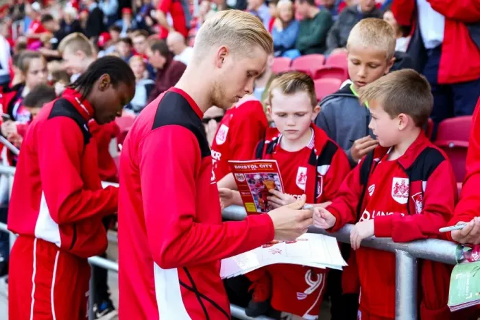 Framed Print : Bristol City vs Barnsley: Hordur Magnusson in Action, Sky Bet Championship, Ashton Gate Stadium Framed Print : Bristol City vs Barnsley: Hordur Magnusson in Action, Sky Bet Championship, Ashton Gate Stadium