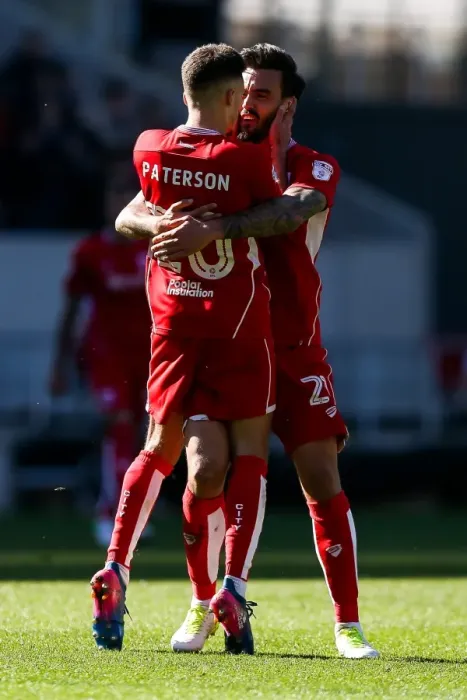 Framed Print : Bristol City vs Barnsley: Jamie Paterson Scores Dramatic Equalizer, 2-2 Framed Print : Bristol City vs Barnsley: Jamie Paterson Scores Dramatic Equalizer, 2-2