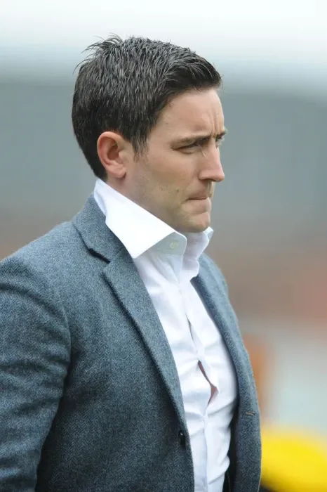 Framed Print : Bristol City vs Barnsley: Lee Johnson Leads Barnsley at Ashton Gate, March 2015