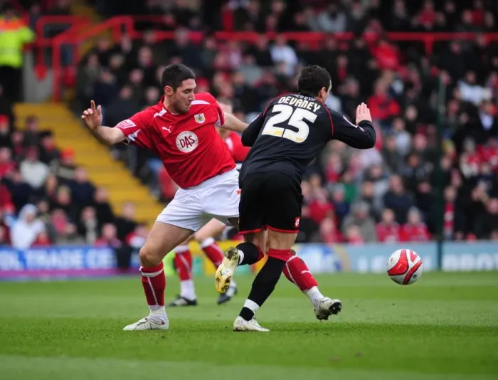 Framed Print : Bristol City vs Barnsley: Season 08-09 Framed Print : Bristol City vs Barnsley: Season 08-09