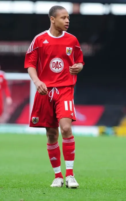 Framed Print : Bristol City vs. Birmingham City: A Glimpse into the Future of Football - Season 10-11: Reserves Clash Framed Print : Bristol City vs. Birmingham City: A Glimpse into the Future of Football - Season 10-11: Reserves Clash