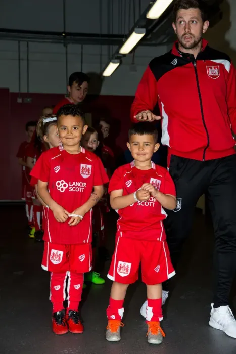 Framed Print : Bristol City vs Birmingham City: Mascots Clash at Ashton Gate Stadium, Sky Bet Championship (2017) Framed Print : Bristol City vs Birmingham City: Mascots Clash at Ashton Gate Stadium, Sky Bet Championship (2017)