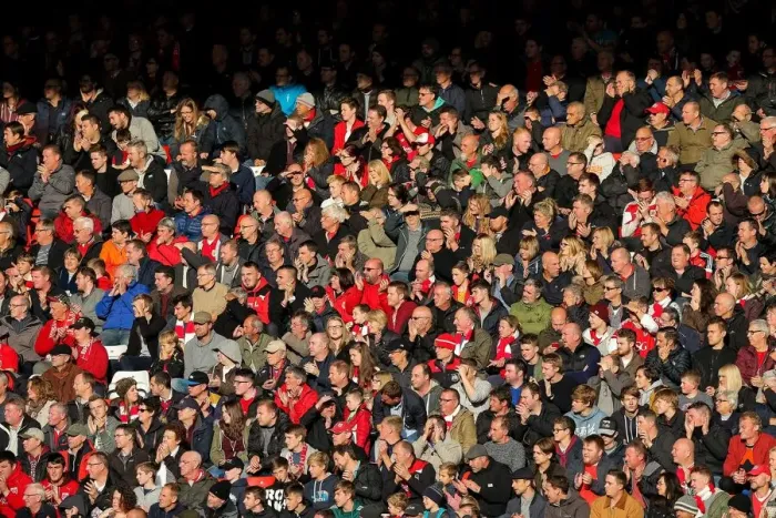 Framed Print : Bristol City vs Blackburn Rovers: EFL Championship Showdown at Ashton Gate