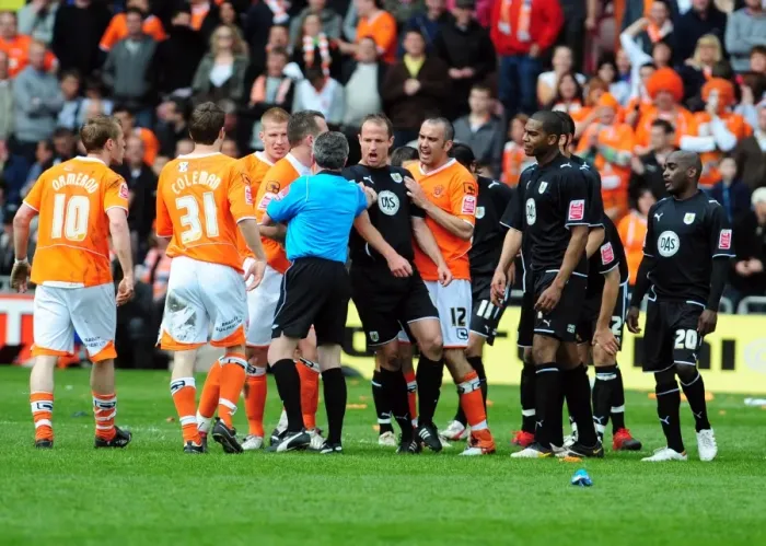 Framed Print : Bristol City vs Blackpool: Carey vs Ormerod - Championship Clash, Bloomfield Road (2010) Framed Print : Bristol City vs Blackpool: Carey vs Ormerod - Championship Clash, Bloomfield Road (2010)