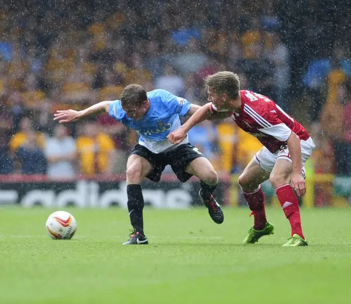 Framed Print : Bristol City vs Bradford City: Joe Bryan vs Stephen Darby Clash at Ashton Gate, Sky Bet League One