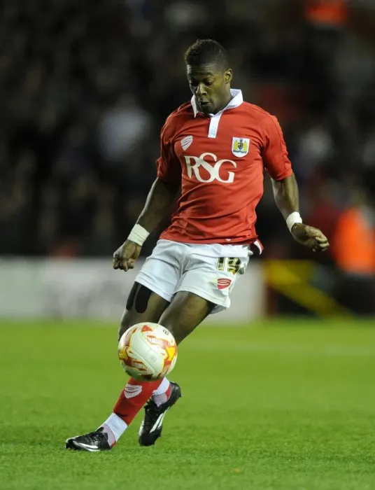 Framed Print : Bristol City vs Bradford City: Kieran Agard in Action at Ashton Gate, October 2014 Framed Print : Bristol City vs Bradford City: Kieran Agard in Action at Ashton Gate, October 2014