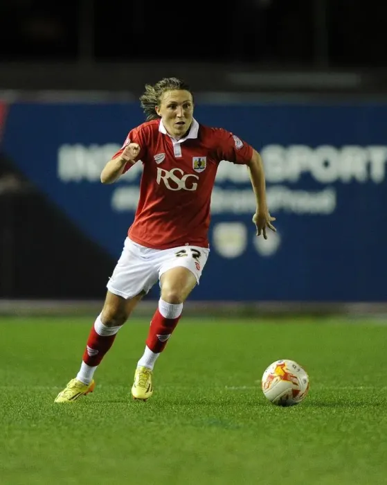 Framed Print : Bristol City vs Bradford City: Luke Ayling in Action at Ashton Gate, October 2014