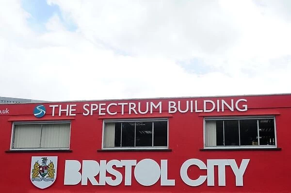 Bristol City vs Bradford City: Sky Bet League One Clash at Ashton Gate - August 3, 2013