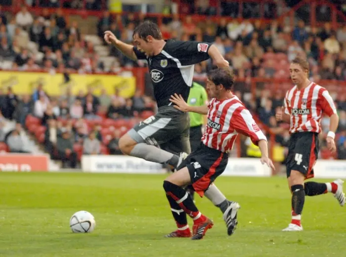 Framed Print : Bristol City vs. Brentford: A Football Rivalry - Season 07-08