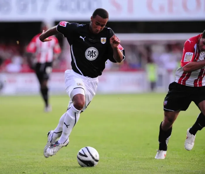 Framed Print : Bristol City vs. Brentford: A Football Rivalry - Season 09-10