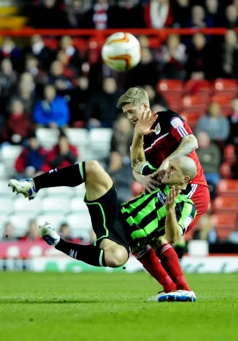 Framed Print : Bristol City vs Brighton and Hove Albion: Jon Stead Fouls Adam El-Abd Framed Print : Bristol City vs Brighton and Hove Albion: Jon Stead Fouls Adam El-Abd