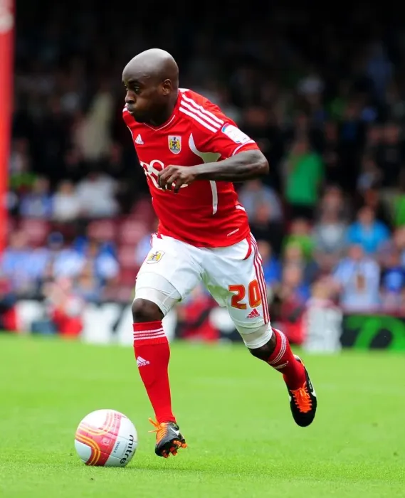 Framed Print : Bristol City vs Brighton: Jamal Campbell-Ryce in Championship Action at Ashton Gate Stadium (September 10, 2011) Framed Print : Bristol City vs Brighton: Jamal Campbell-Ryce in Championship Action at Ashton Gate Stadium (September 10, 2011)