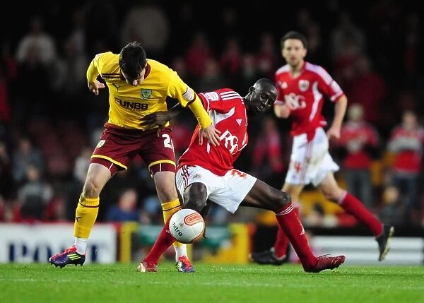 Bristol City vs Burnley: Albert Adomah vs Keith Treacy Battle in Championship Match, 05 / 11 / 2011 - Editorial Use Only