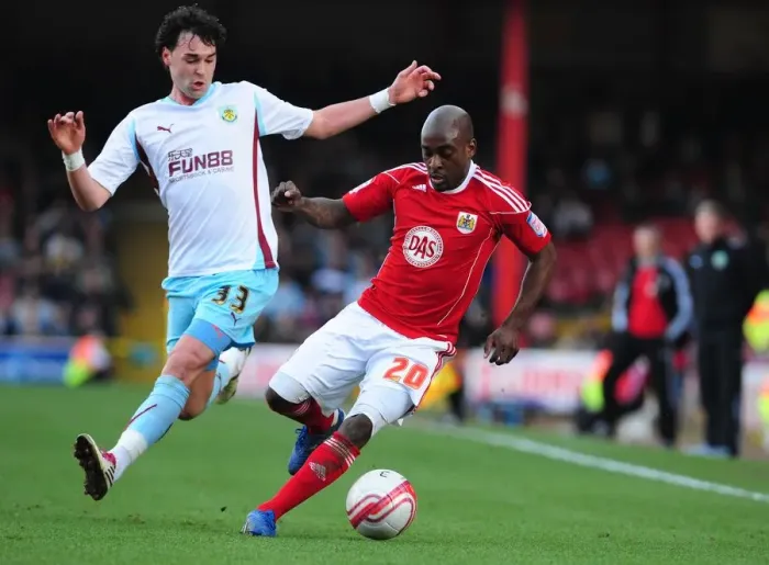 Framed Print : Bristol City vs. Burnley: Jamal Campbell-Ryce vs. Chris Eagles Battle for the Ball - Championship Match, 2011