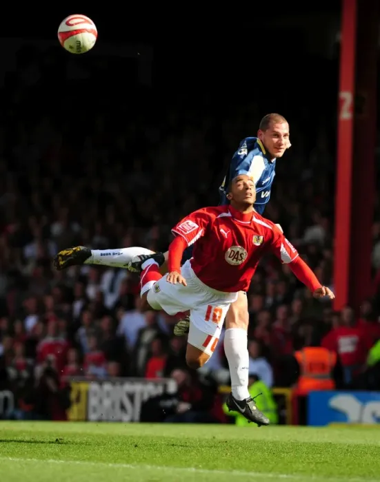 Framed Print : Bristol City vs Cardiff City: A Football Rivalry - Season 08-09 Framed Print : Bristol City vs Cardiff City: A Football Rivalry - Season 08-09