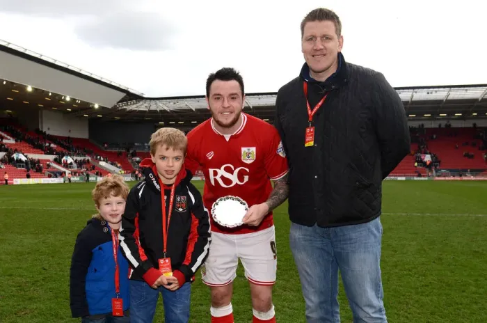 Framed Print : Bristol City vs. Cardiff City: Mandoflly's Unforgettable Performance (05 / 03 / 2016)
