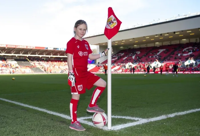 Framed Print : Bristol City vs. Cardiff City: Mascot at Ashton Gate - Sky Bet Championship (14 / 01 / 2017)
