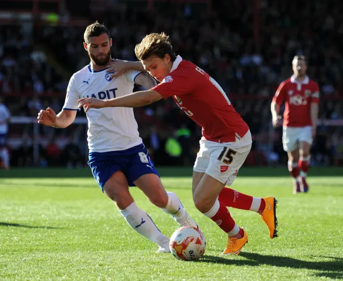 Framed Print : Bristol City vs Chesterfield: Luke Freeman and Jimmy Ryan Battle for Possession Framed Print : Bristol City vs Chesterfield: Luke Freeman and Jimmy Ryan Battle for Possession