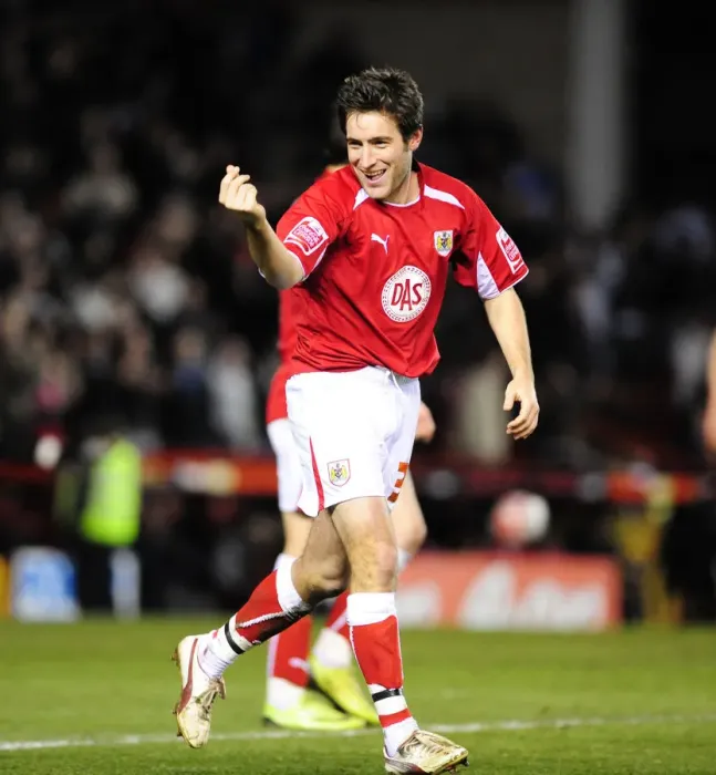 Framed Print : Bristol City vs Coventry City: A Clash from the 08-09 Season