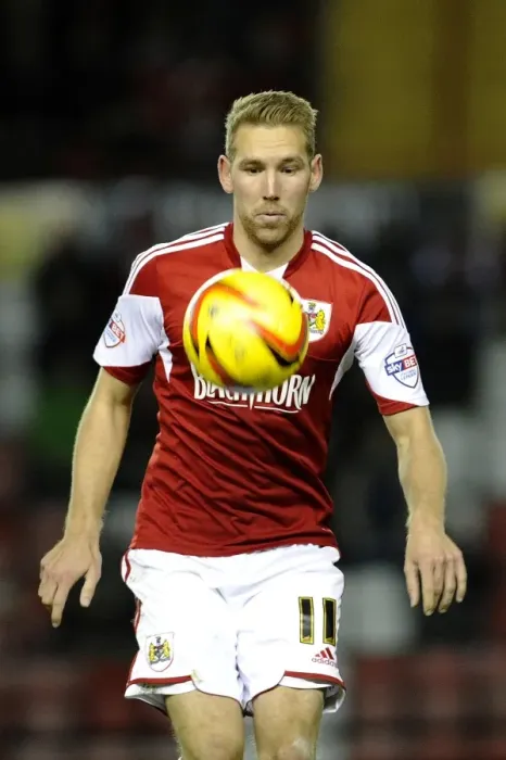 Framed Print : Bristol City vs Crawley Town: Scott Wagstaff in Action at Ashton Gate, November 2013