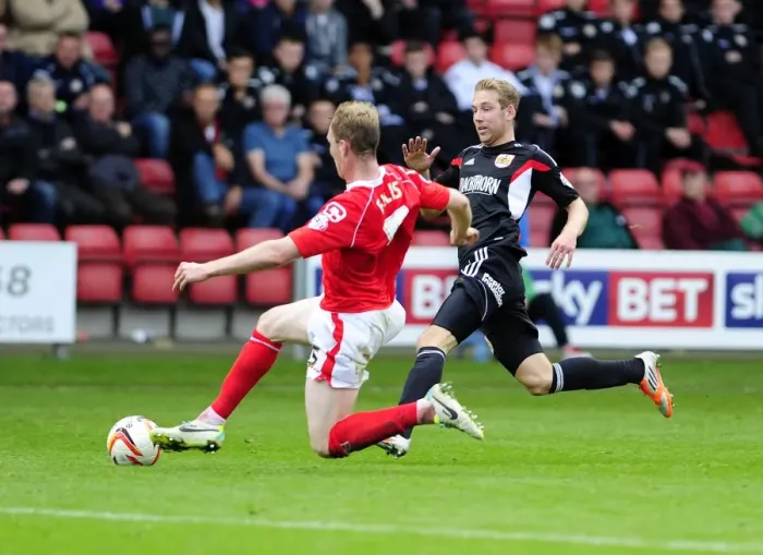 Framed Print : Bristol City vs Crewe: Wagstaff Tackled by Ellis Framed Print : Bristol City vs Crewe: Wagstaff Tackled by Ellis