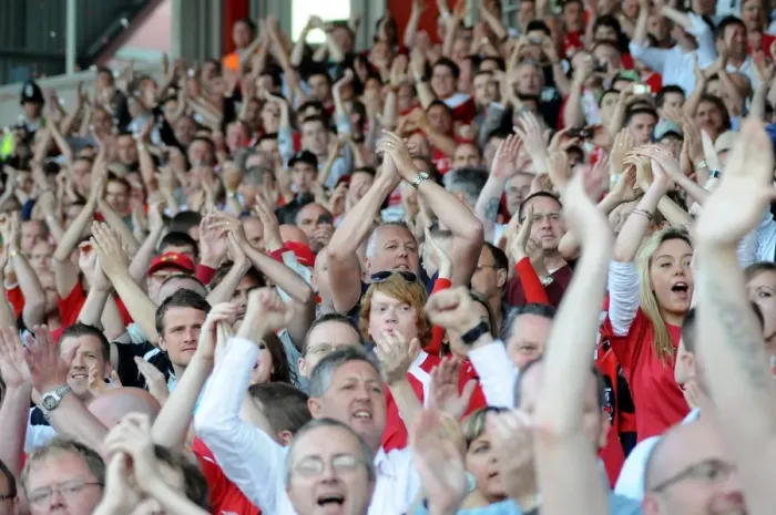Framed Print : Bristol City vs. Crystal Palace: The Dramatic Play-Off Showdown (07-08)