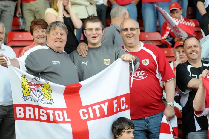 Framed Print : Bristol City vs. Crystal Palace: The Epic Play-Off Showdown (07-08)
