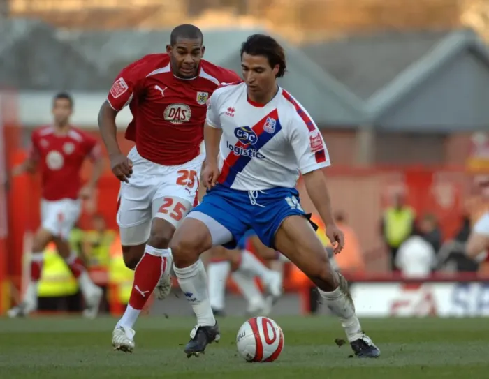 Framed Print : Bristol City vs. Crystal Palace: A Football Rivalry - Season 08-09 Framed Print : Bristol City vs. Crystal Palace: A Football Rivalry - Season 08-09