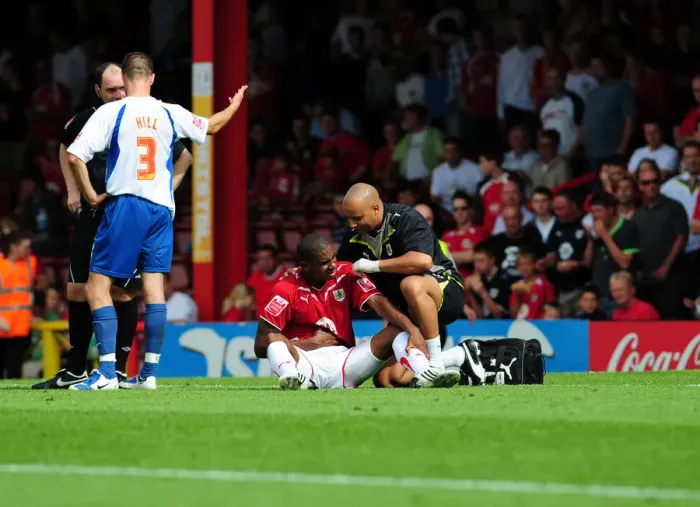 Framed Print : Bristol City vs. Crystal Palace: A Football Rivalry - Season 09-10 Framed Print : Bristol City vs. Crystal Palace: A Football Rivalry - Season 09-10