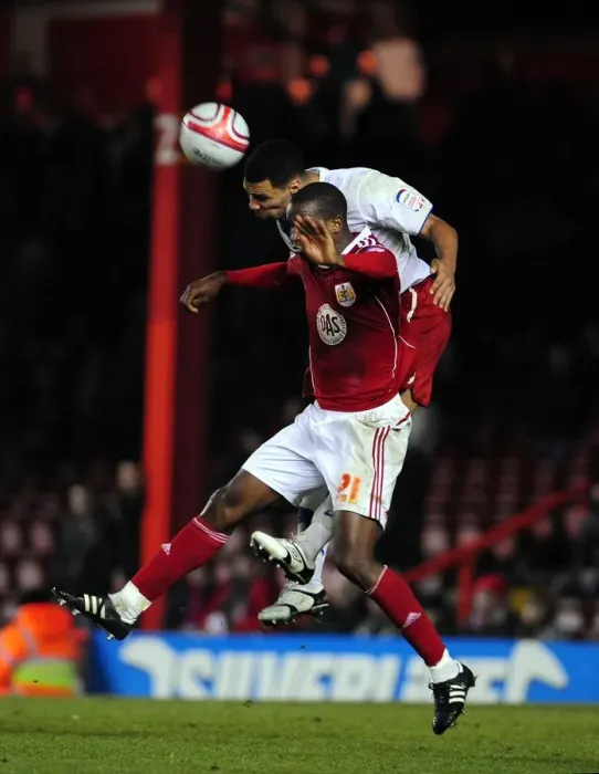 Framed Print : Bristol City vs Crystal Palace: Kalifa Cisse vs Julian Bennett - Championship Battle at Ashton Gate, 2010