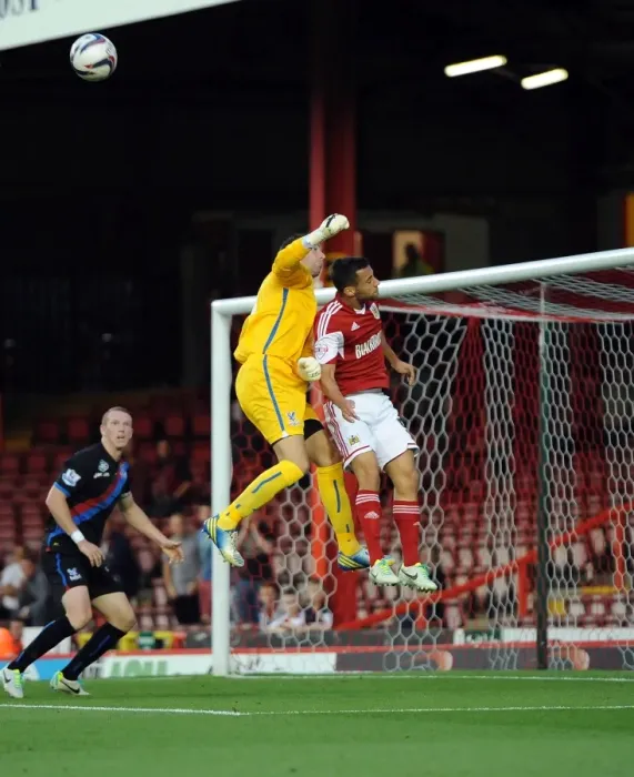 Framed Print : Bristol City vs Crystal Palace: Neil Alexander vs Sam Baldock Clash, Capital One Cup 2013 Framed Print : Bristol City vs Crystal Palace: Neil Alexander vs Sam Baldock Clash, Capital One Cup 2013