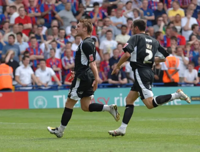 Framed Print : Bristol City vs Crystal Palace: Play-Off Semifinal First Leg - Season 07-08