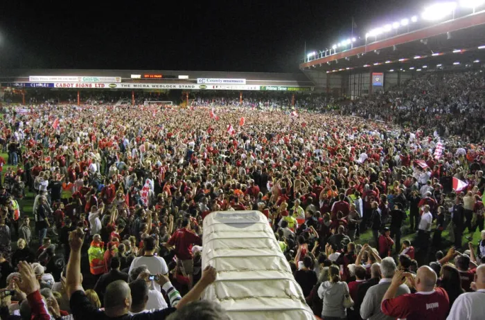 Framed Print : Bristol City vs. Crystal Palace: The Unforgettable Play-Off Showdown (07-08)