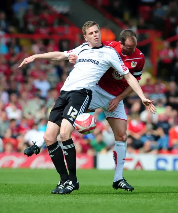 Framed Print : Bristol City vs Derby County: A Battle for Supremacy - Louis Carey vs Stephen Pearson, Championship Match, 24 / 04 / 2010 Framed Print : Bristol City vs Derby County: A Battle for Supremacy - Louis Carey vs Stephen Pearson, Championship Match, 24 / 04 / 2010