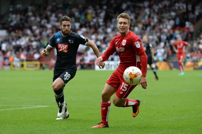 Framed Print : Bristol City vs Derby County: Luke Freeman Chases Down Jacob Butterfield Framed Print : Bristol City vs Derby County: Luke Freeman Chases Down Jacob Butterfield