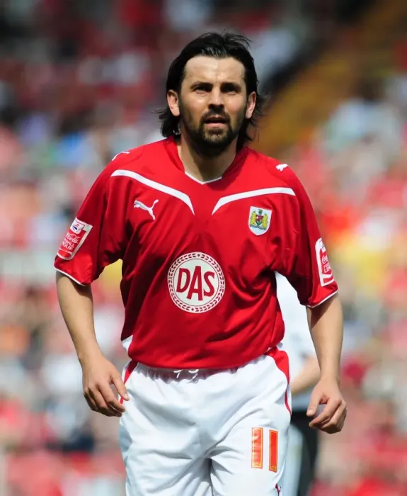Framed Print : Bristol City vs Derby County: Paul Hartley in Action - Championship Football Match, 2010 Framed Print : Bristol City vs Derby County: Paul Hartley in Action - Championship Football Match, 2010