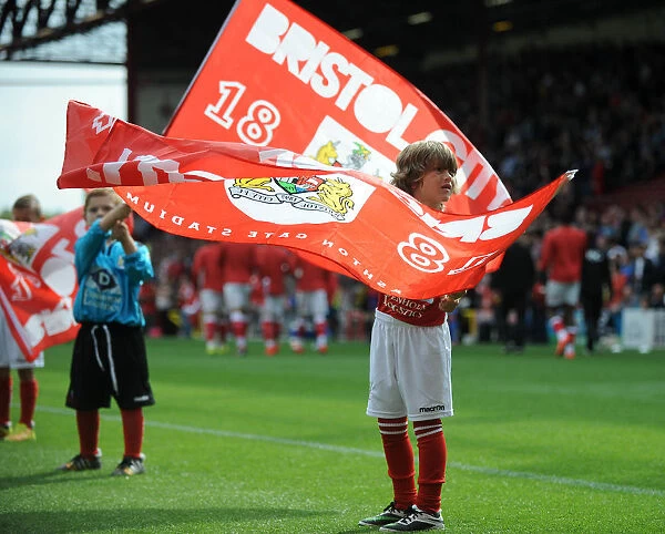 Bristol City vs Doncaster Rovers: Flag Bearers and Guard of Honor at Ashton Gate, Sky Bet League One