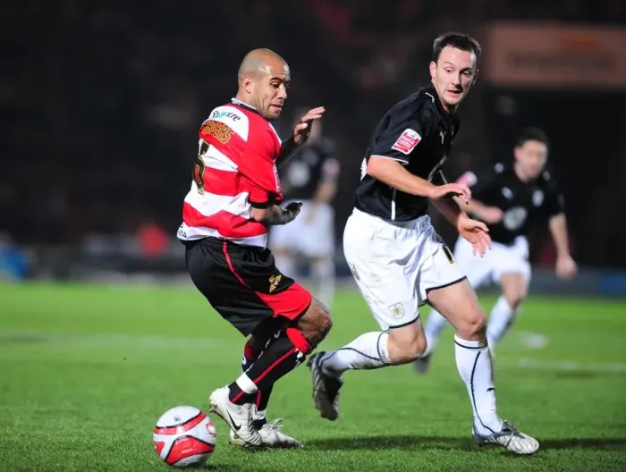 Framed Print : Bristol City vs Doncaster Rovers: A Football Showdown - Season 09-10 Framed Print : Bristol City vs Doncaster Rovers: A Football Showdown - Season 09-10