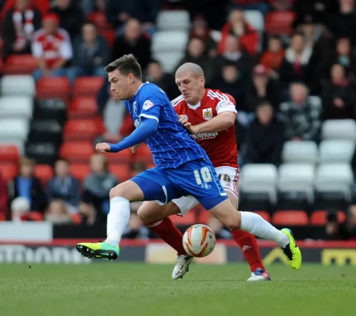 Framed Print : Bristol City vs Gillingham: Adam El-Abd Closes In on Cody McDonald Framed Print : Bristol City vs Gillingham: Adam El-Abd Closes In on Cody McDonald