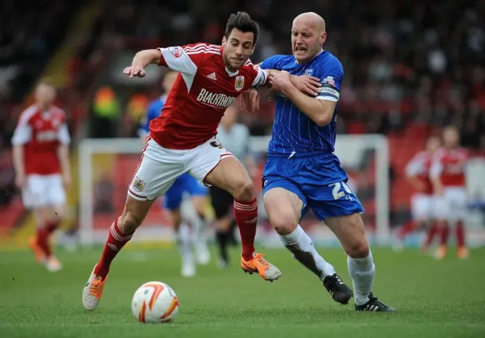 Framed Print : Bristol City vs Gillingham: A Clash of Stars - Sam Baldock vs Adam Barrett Framed Print : Bristol City vs Gillingham: A Clash of Stars - Sam Baldock vs Adam Barrett