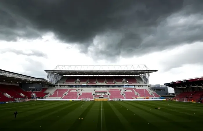 Framed Print : Bristol City vs Huddersfield Town at Ashton Gate: The West Stand Development (April 2016) Framed Print : Bristol City vs Huddersfield Town at Ashton Gate: The West Stand Development (April 2016)