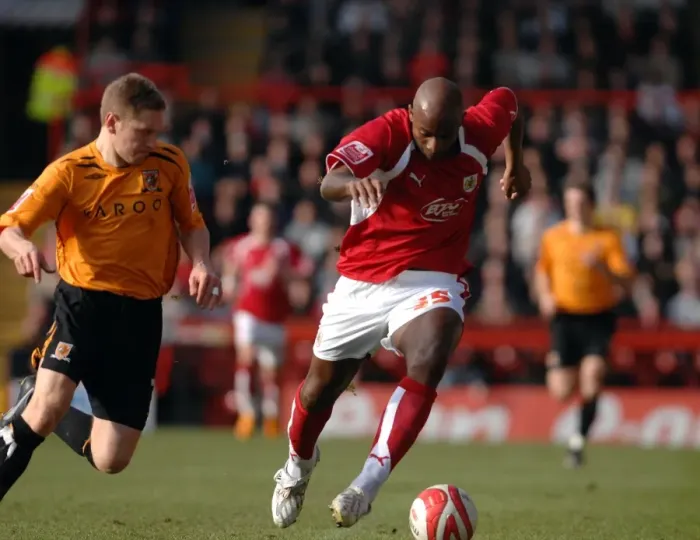 Framed Print : Bristol City vs Hull City: Dele Adebola's Intense Moment on the Field