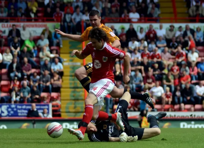 Framed Print : Bristol City vs Hull City: Football Showdown - Season 10-11