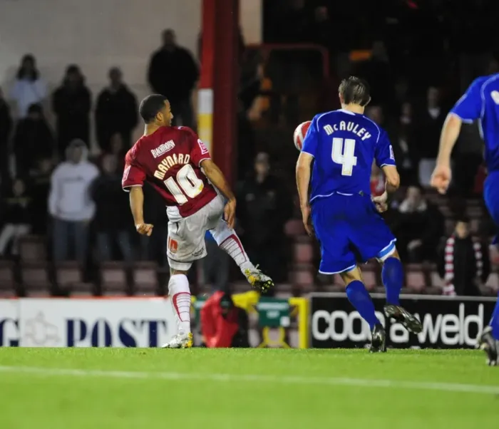 Framed Print : Bristol City vs Ipswich Town: 09-10 Football Showdown