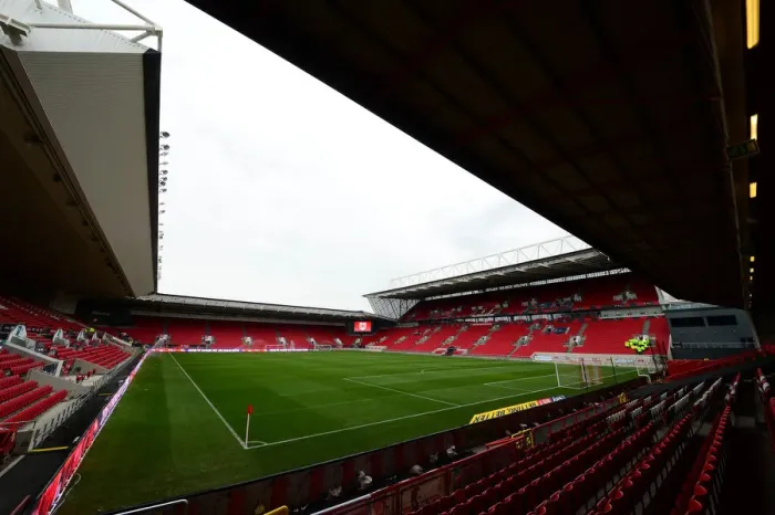 Framed Print : Bristol City vs Ipswich Town: Ashton Gate Stadium Pre-Match