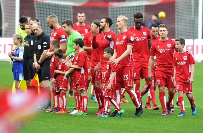 Framed Print : Bristol City vs Ipswich Town Clash at Ashton Gate - Sky Bet Championship (December 2016) Framed Print : Bristol City vs Ipswich Town Clash at Ashton Gate - Sky Bet Championship (December 2016)